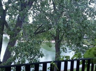 5202 Midlothian Tpke APT 101, Crestwood, IL 60445