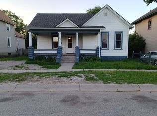 913 Chestnut St, Port Huron, MI 48060