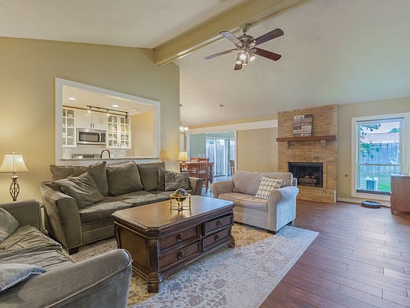 3rd image of 7510 Fairington Dr