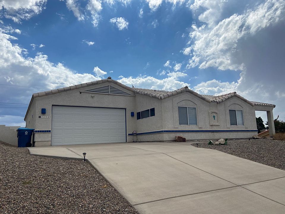 1st image of 3298 Thunderbird Dr