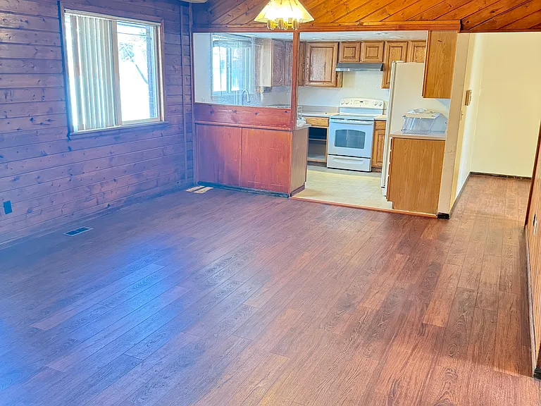 11009 E Colorado Dr — Photo 3