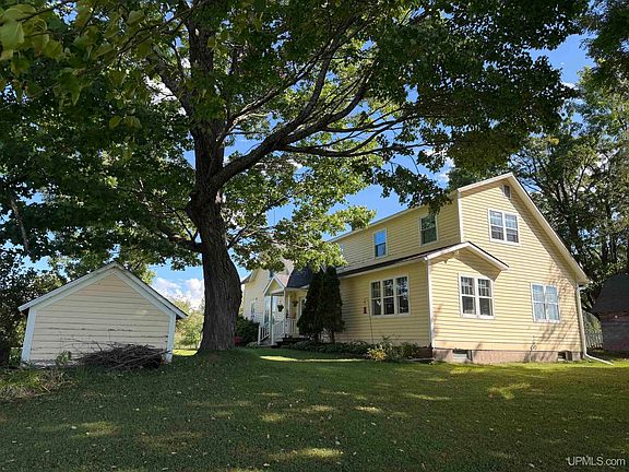 5th image of 226 Carlshend Rd
