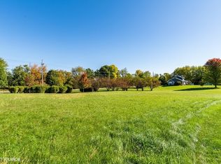 1618 Providence Dr, McHenry, IL 60051