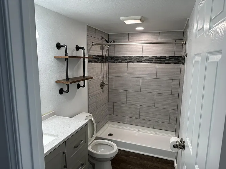 1001 W 77th Ave — Photo 10