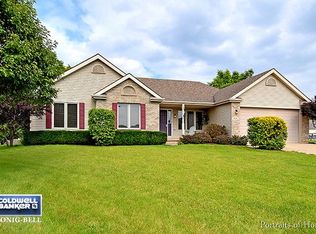 487 Spicebush Ct, Yorkville, IL 60560