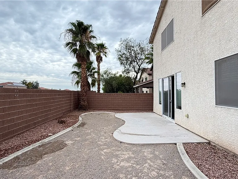 9574 Knotweed Ave — Photo 3