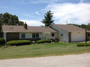 40 Johnson Way Ln, Kimberling City, MO 65686