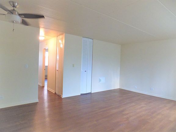 3rd image of 513 Hyacinth Pl #513