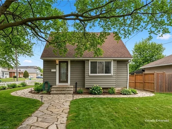 70 Whyte Ave N, Thorold, ON L2V 2T7