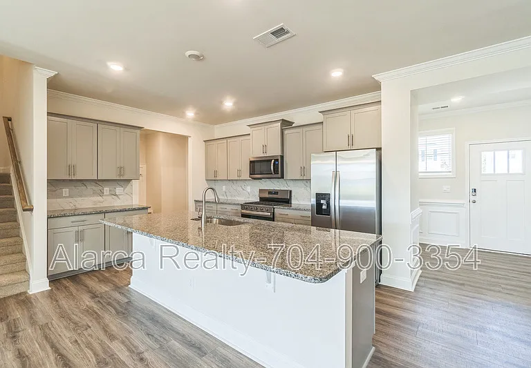7871 Iron Rd — Photo 2