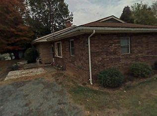 815 Kerr St, Dandridge, TN 37725