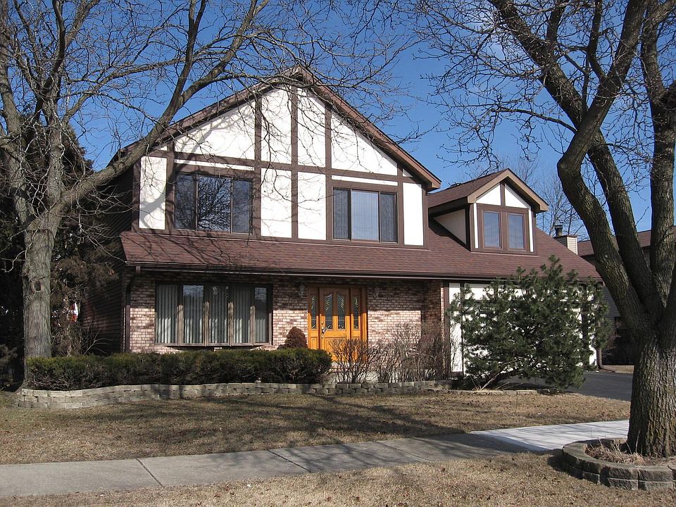 1st image of 2327 James Ct