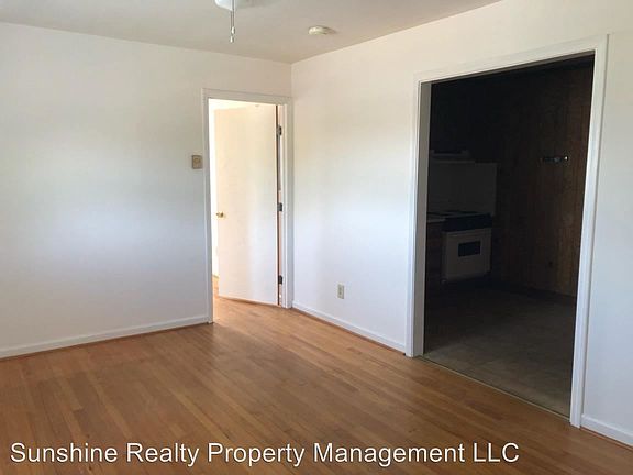 3rd image of 114 Fonville St APT 7