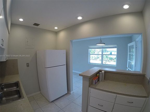 4th image of 1344 NW 2nd Ave #0