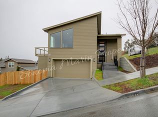 5235 Hoyal Dr, Santa Rosa, CA 95409