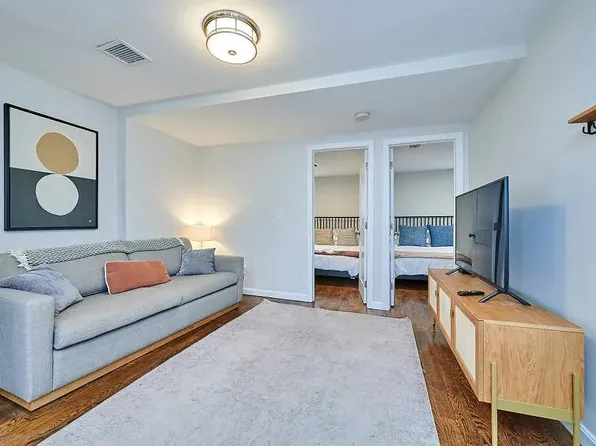 243 E St #2, Boston, MA 02127