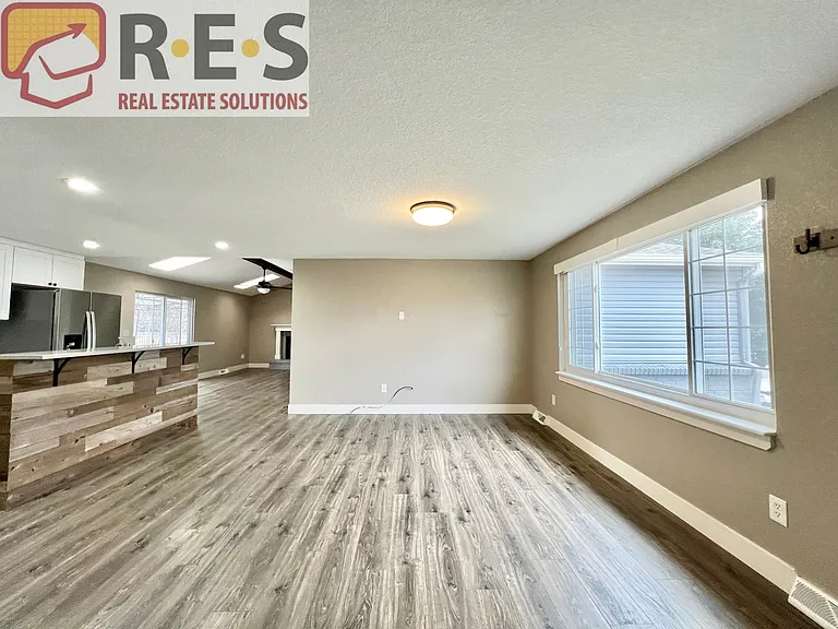3178 S Dayton Ct — Photo 8
