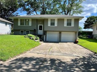 12011 W 93rd St, Lenexa, KS 66215