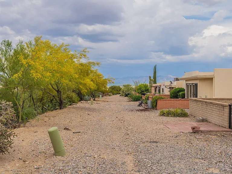 1430 W Camino Lucientes — Photo 31