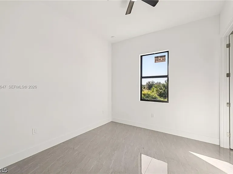 4402 E 19th St — Photo 13