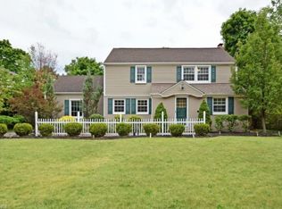 17710 Van Aken Blvd, Shaker Heights, OH 44122