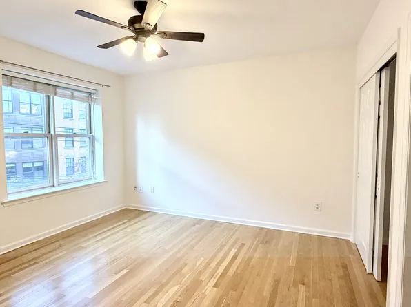 77 Jefferson Street image 13 of 28