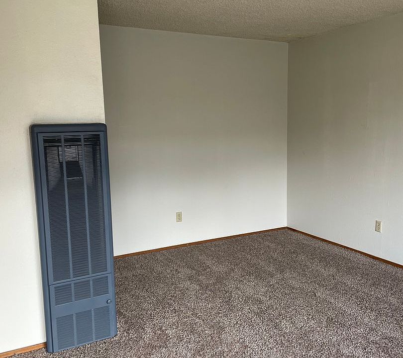 1st image of 1050-1090 Continental St #16