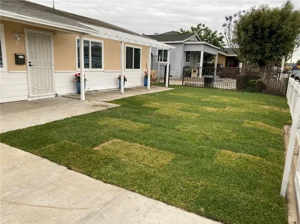 12260 211th St, Hawaiian Gardens, CA 90716