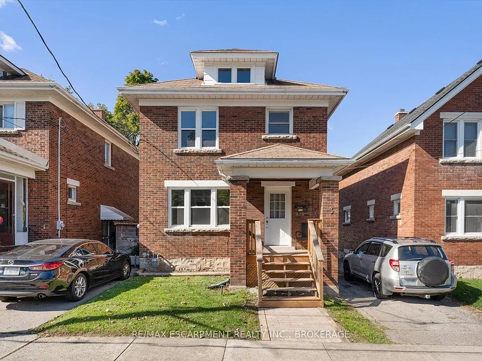 3 Carleton St S #MAIN