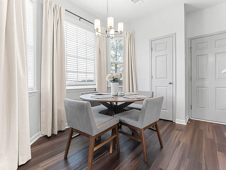 309 Raleigh Dr — Photo 23
