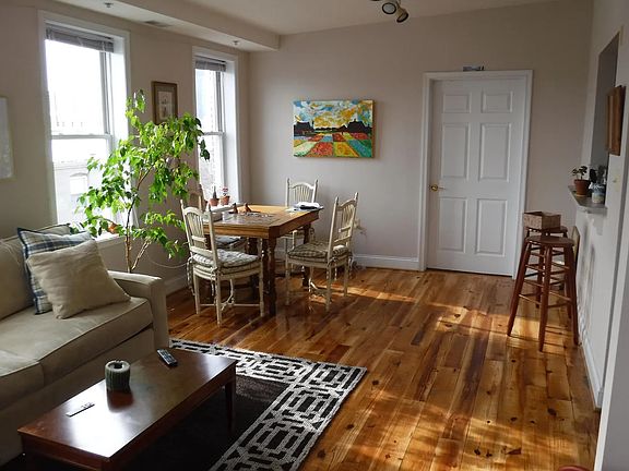 2nd image of 510 S Ann St APT 402