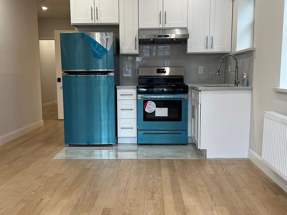 1st image of 13739 Laburnum Ave Floor 1