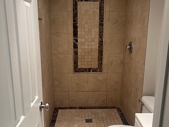 3rd image of 6457 Grafton Garth Ct