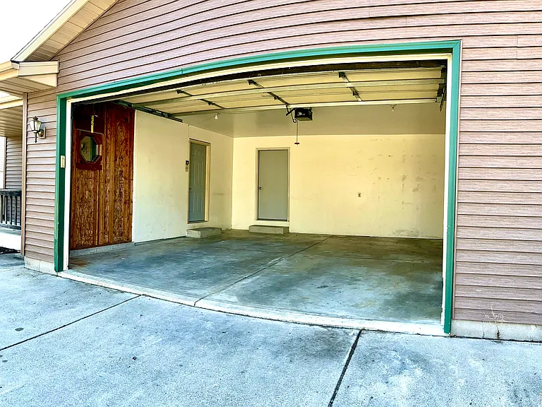1514 Utah St — Photo 16