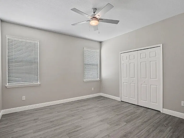 2922 W Chestnut St #2 — Photo 5