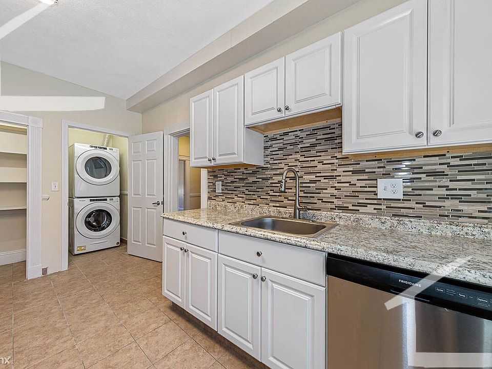 42 Brackett St. #1 Boston (Brighton) Unit Photo 2