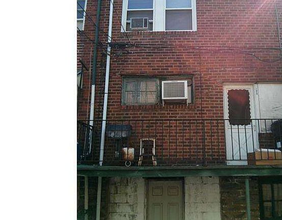 2nd image of 4769 Vista St