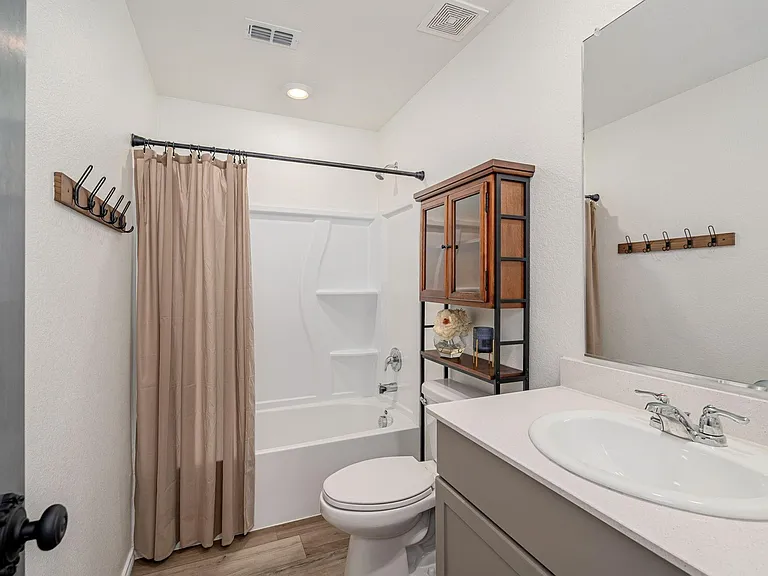 727 Cochran Drive_9_07212026