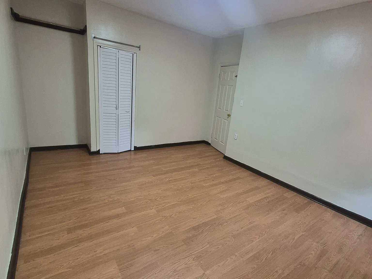 1 bed, 500 sqft, $1,700 — Photo 2
