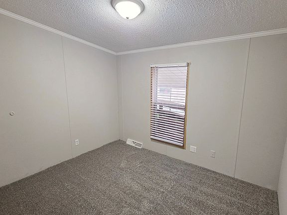 2nd image of 164 Delaware Cir