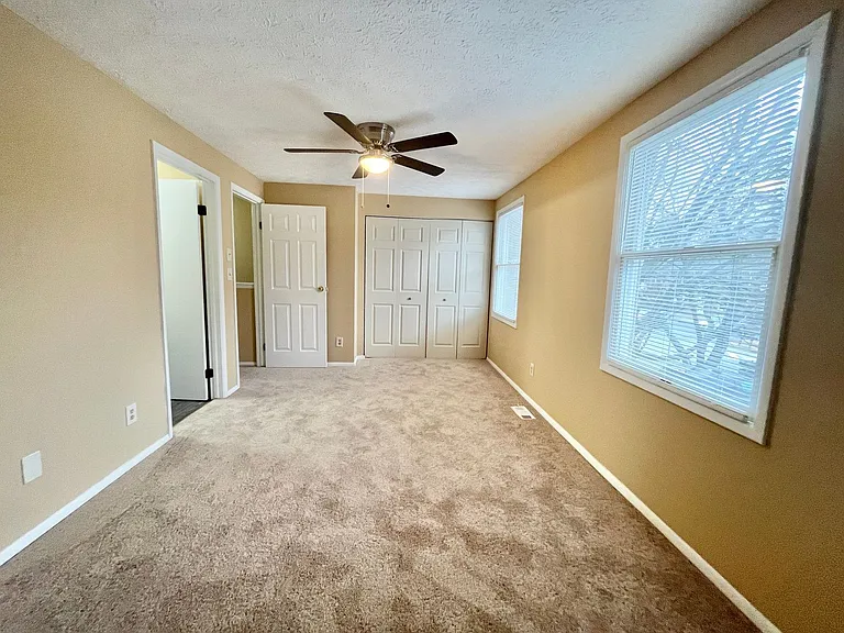 6418 Meadow Rue Dr — Photo 6