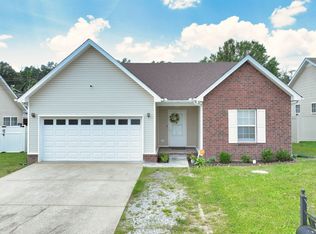 126 Dreville Dr, La Vergne, TN 37086