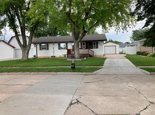 2865 38th Ave, Columbus, NE 68601