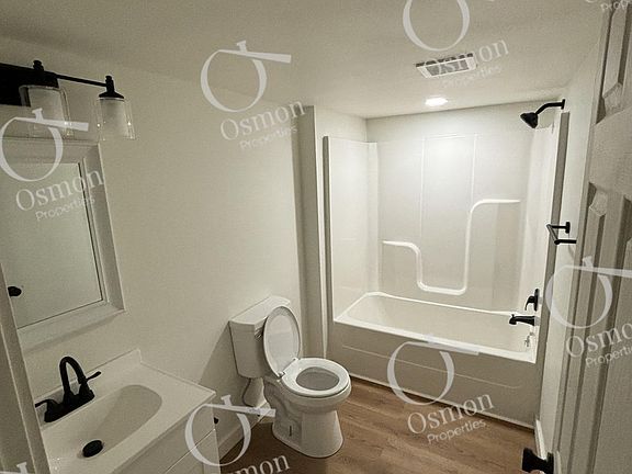3rd image of 1040 Harding Blvd #7