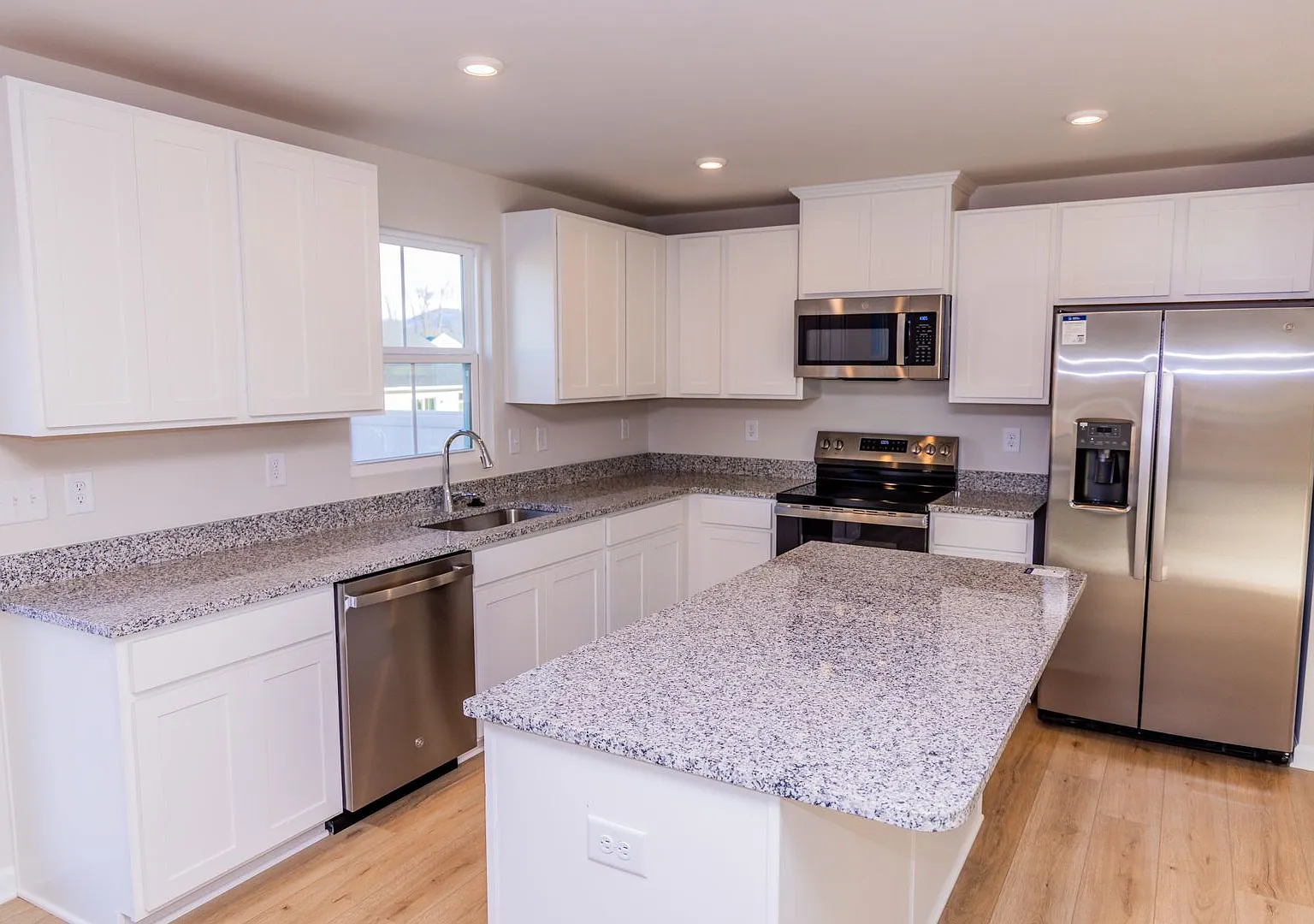 4 Bedroom Home in Waynesboro — Photo 1