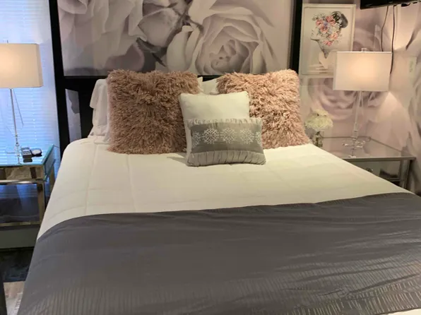 7 Room, Greenbelt, MD 20770