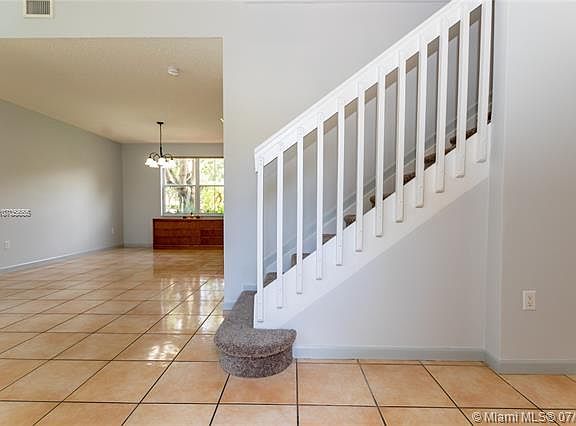 3rd image of 14262 N Royal Cove Cir