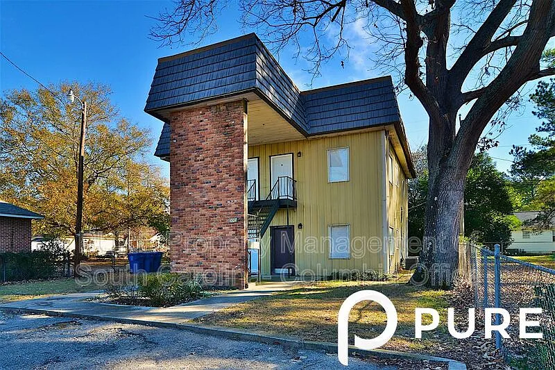 Building Photo - 1304 Suber St #A