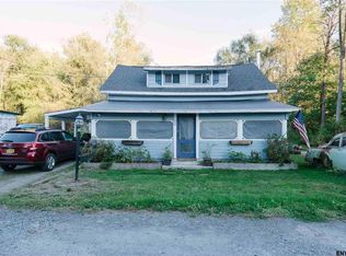 104 9th St, Saratoga Springs, NY 12866