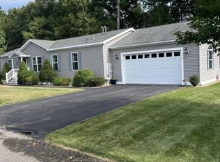 11 Goldenrod Way, North Hampton, NH 03862